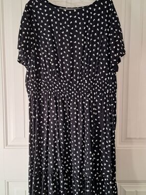 croft & barrow Black Dress with White Floral Accents
